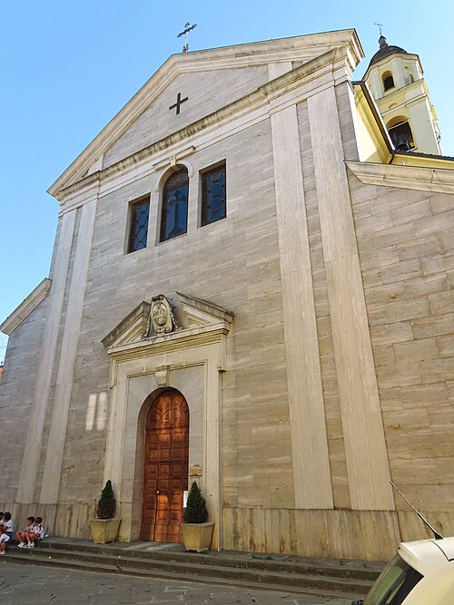 500px Chiesa di SantAntonino Martire Bedonia facciata 1 2022 06 02